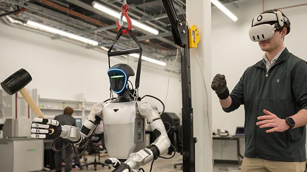 Robot mimic human